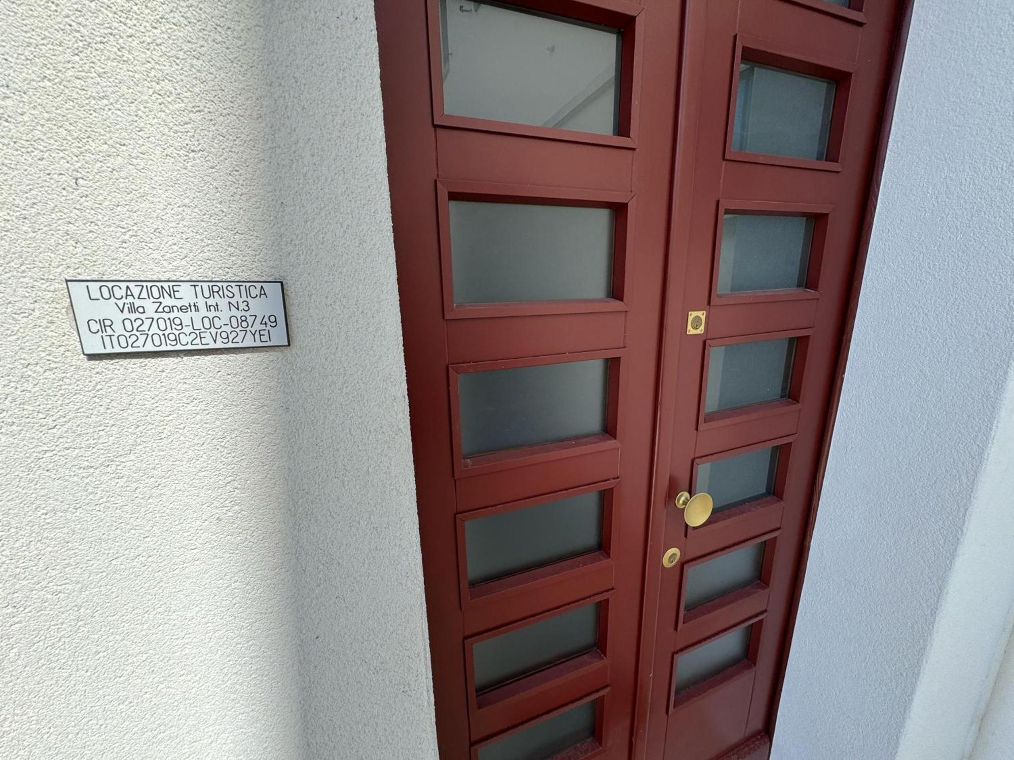 App4Rent Villa Zanetti - Appartamenti Con Spiaggia Privata Frontemare Lido di Jesolo Kültér fotó